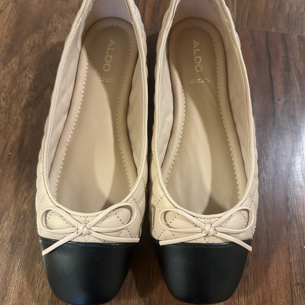 Aldo Women's Cream and Black Quilted Loafers